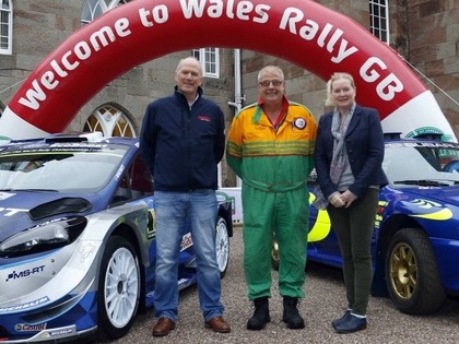 Rallija līdzjutējs atgriežas Velsas WRC, kur pirms gada tika glābta viņa dzīvība