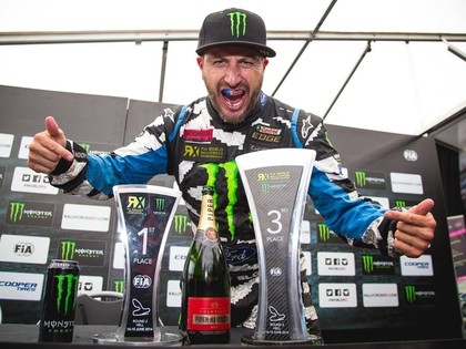 Bloks pasaules rallijkrosa čempionātā izvirza augstākos mērķus