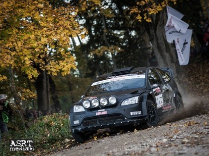 Sāremā rallija pēdējā ātrumposmā uzvaru izrauj Gross, Balodis avarē (FOTO)
