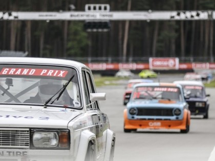 Volgas un žiguļi atkal sacentīsies Latvijas Nascar sacīkstēs Biķernieku ovālā 