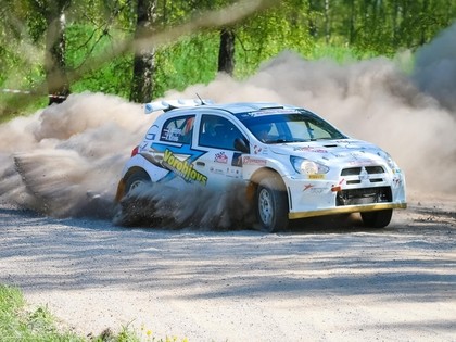 Rallijā 'Kurzeme' dramatiskā cīņā Vorobjovs pārspēj Rovanperu