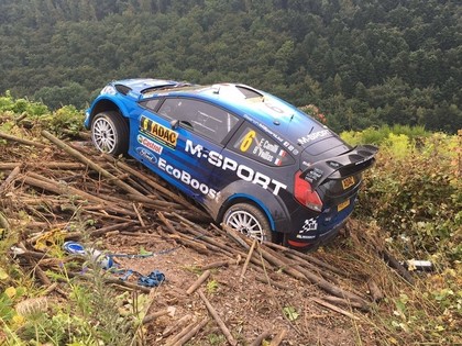 Vācijas WRC rallijā līderis Mikelsens, Kamillī kārtējā avārija