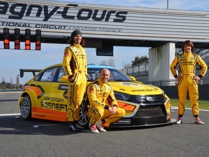 Lada WTCC sacīkstēm uzbūvē jaunu auto un cer uz pjedestāliem (VIDEO)