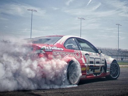 Blušs 'Formula Drift' septītajā posmā izcīna ceturto vietu (VIDEO)