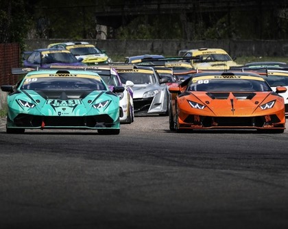 Autošosejas festivāls 'Riga Summer Race' pulcē rekordlielu dalībnieku skaitu