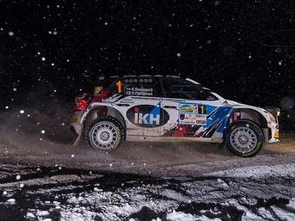 Rovanpera nepārspējams Rally Alūksne nakts ātrumposmos 