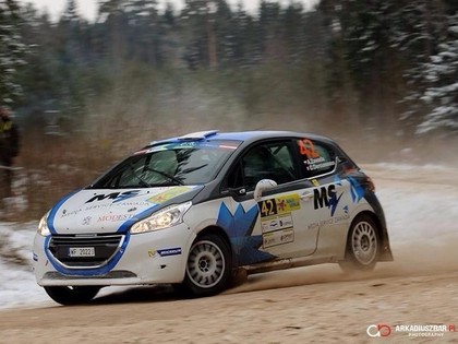 Poļu sportists: Pirms Liepājas rallija aizvadīsim testus, jo šie kalnainie ceļi kļūdas nepiedod 
