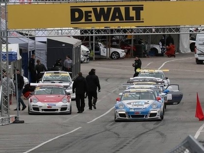 Tiešraide: vērienīgais autošosejas čempionāts 'DeWalt Grand Prix'