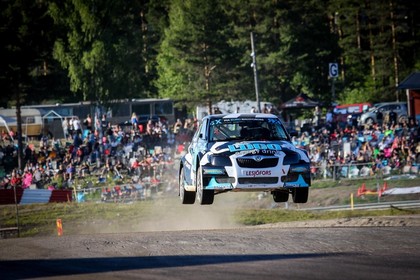 Artis Baumanis Zviedrijā svin savu pirmo uzvaru Eiropas rallijkrosa posmā (VIDEO)