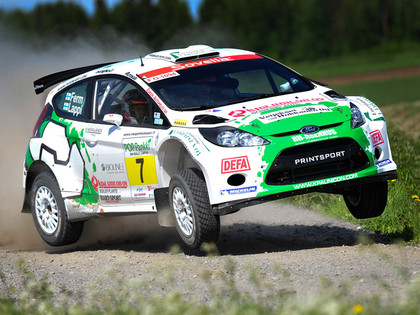 Čehijas rallijā traģēdija, Somijā tramplīns kļūdas nepiedod (VIDEO)