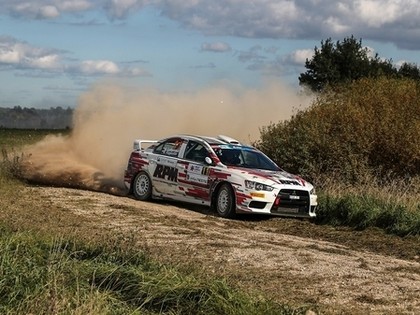 Rally Liepāja kvalifikācijas ātrumposmā ātrākais Lukjaņuks; Sirmacis trešais 