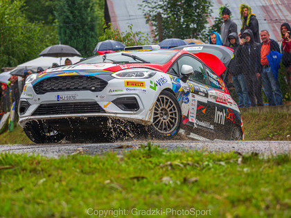 Sesks pirms Beļģijas WRC izcīna uzvaru savā klasē Polijas rallijā