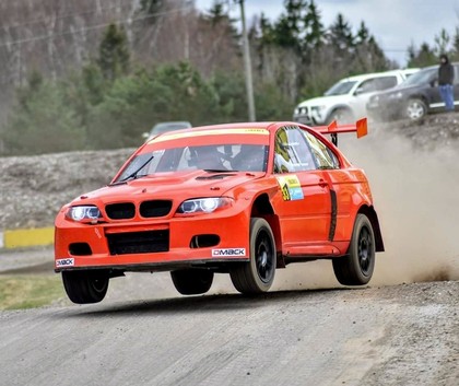 Samsonas ar pilnpiedziņas 'BMW M3X' pāriet uz rallijkrosu (FOTO)