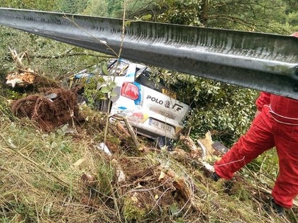 Ožjē pēc smagas avārijas nokļūst slimnīcā, Latvala palielina pārsvaru