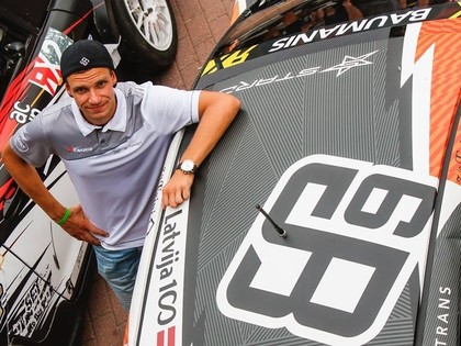 Baumanis aizraujošā cīņā izcīna sesto vietu un tiek pie Supercharge balvas