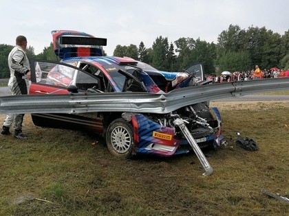 Žala/Mālnieks līderi pēc pirmās rallija dienas, Popovam avārija (VIDEO)