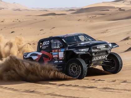 Toyota apstiprina piecas ekipāžas 2024.gada Dakaras rallijam