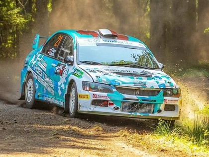 Brāļi Blūmi un Dīriņš līderi Igaunijas rallija čempionātā