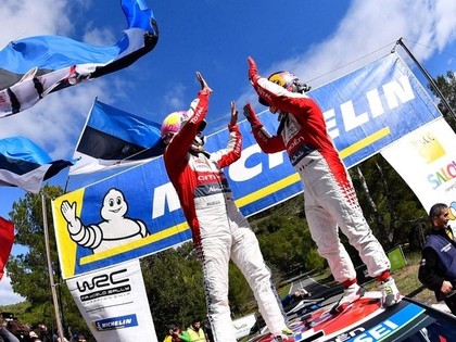 Fantastiskā cīņā Lēbs izcīna uzvaru Spānijas WRC rallijā