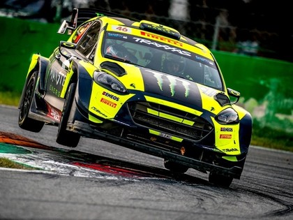 Moto GP zvaigzne Rosi astoto reizi triumfē Moncas rallija šovā