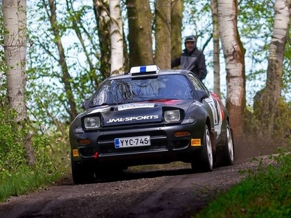 Latvalam vēl viena pārliecinoša uzvara Eiropas vēsturiskā rallija čempionātā (VIDEO)