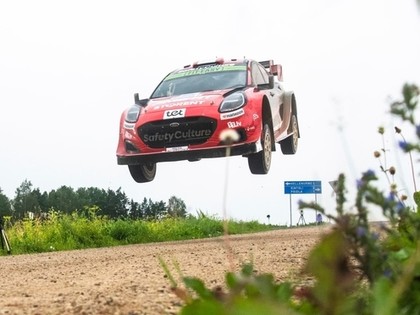 Solbergs izcīna pirmo uzvaru WRC, Sesks/Francis ātrākie starp M-Sport Ford braucējiem