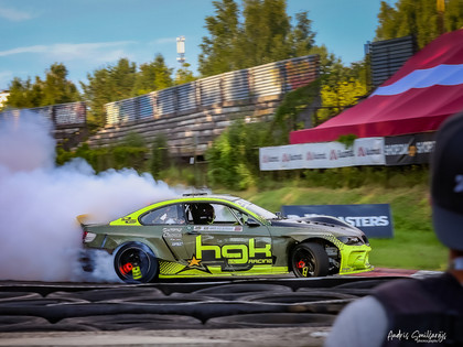 Latvijas PRO drifteri sezonu uzsāk gan starptautiskā, gan Baltijas līmenī