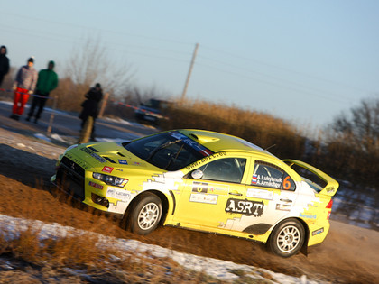 Latvijas rallija čempionāta ieskaitē pēc pirmās dienas ātrākais Aleksejs Lukjaņuks 