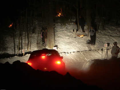 Feldmanim un A.Bruņiniekam Sarmas rallijā iespaidīgas avārijas (VIDEO)