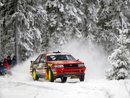 Rovanperas stūrmanim izstāšanās, Somijas rallija vicečempionam avārija (VIDEO)