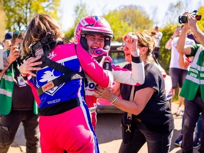 Dāmu ekipāža pārsteidz un uzvar Francijas grants rallija posmā (VIDEO)