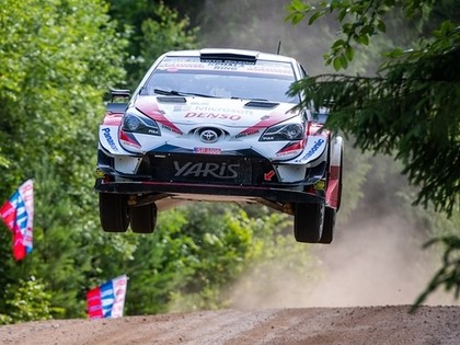 Rally Estonia līderis Tanaks, ātrākais no latviešiem Sirmacis