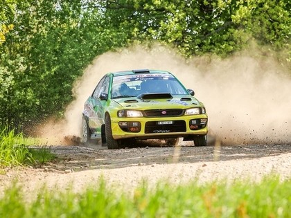 Žemaitijas rallijā uz starta vairāki latvieši, Sirmacim atkal jauns auto