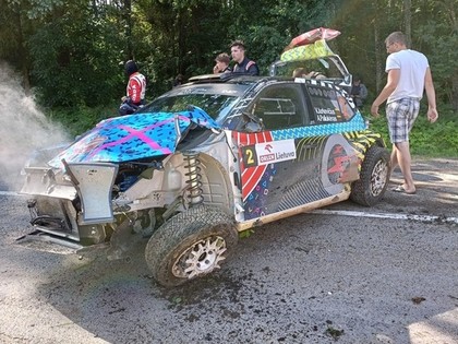 Vorobjovam/Zicānam Lietuvas rallijā 2.vieta 2WD klasē, Jurkevičius avarē (FOTO)