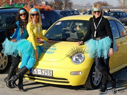 Startē Sieviešu dienas rallijs, uz starta arī Šomase, Rozīte un vēl 548 ekipāžas