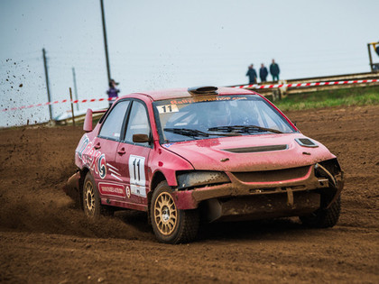 Lietuvā startē Latvijas autokrosa čempionāta 2.posms, uz starta vairāk nekā 80 dalībnieki