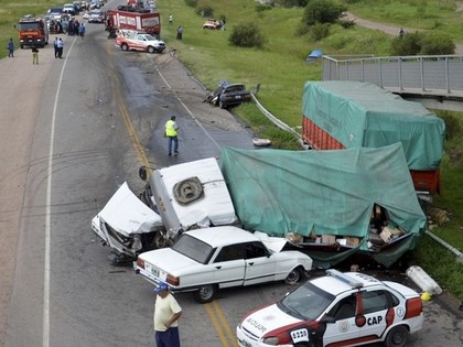 Pēc Dakaras rallija traģiskās avārijas auto iekļūst vēl vienā traģiskā negadījumā