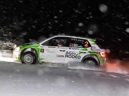 Žala/Mālnieks pārliecinoši līderi pēc sniegotajiem 'Winter Rally' nakts posmiem