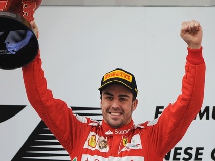 Alonso triumfē mājas F1 posmā