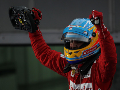 Malaizijas F1 ar "norakstīto" formulu uzvar Alonso