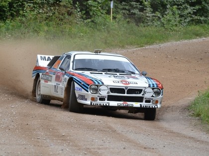 Driftējošais gaziks jeb labākās līdzjutēju fotogrāfijas no Igaunijas rallija