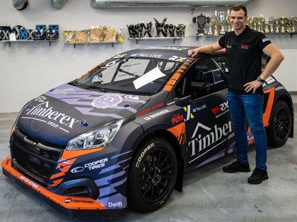 Patriotiskā gaisotnē 'RX Team Latvia' ar Jāni Baumani prezentē šīs sezonas auto