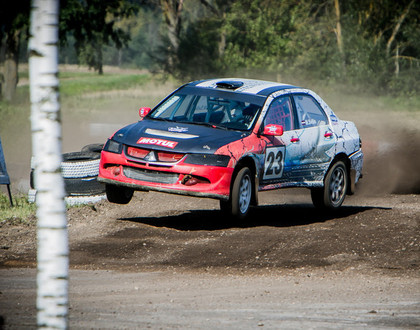 Biržu rallijkrosā uzvaras izcīna Galviņš, Ošs, Svilis un Kapačs