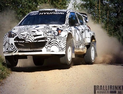 Jaunais Hyundai i20 WRC iemēģina Francijas un Somijas ceļus (VIDEO)