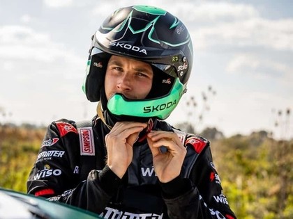 Igauņu rallija braucējs turpina izpelnīties uzticamību no Škoda komandas