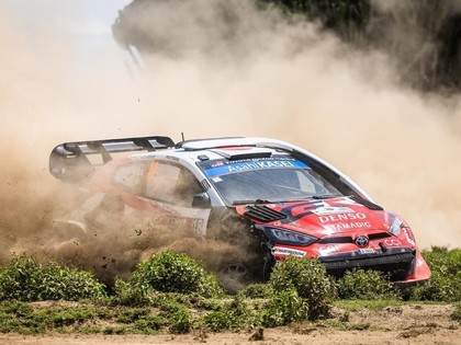 Ožjē un Solbergs izstājas, Kenijas WRC jaunais līderis Katsuta
