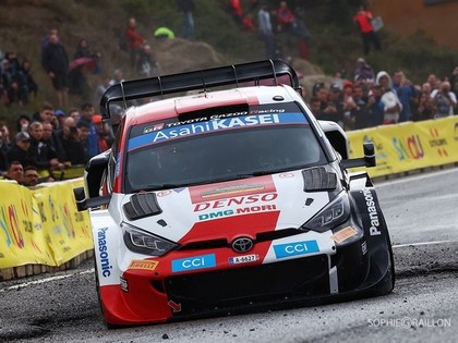 Spānijas WRC treniņos ātrākais Ožjē
