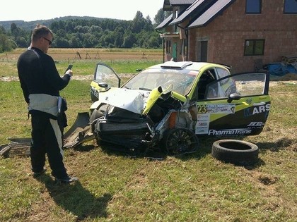 Pēc avārijām bagātās Polijas ERČ rallija pirmās dienas Grjazins trešais