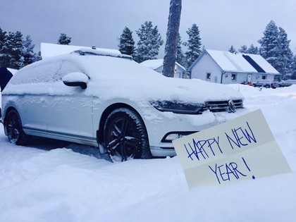 Laimīgu Jauno gadu no autosportistu saimes (FOTO)