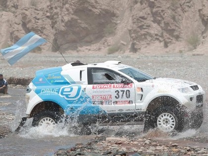 Dakāras rallijā iejaucas laikapstākļi